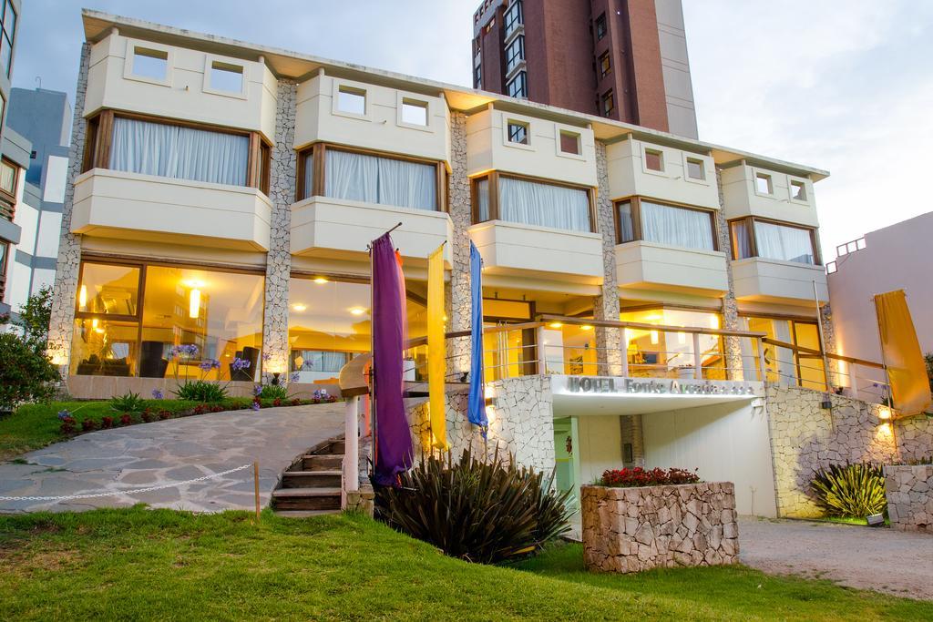 Fonte Arcada Hotel Вила Гесел Екстериор снимка